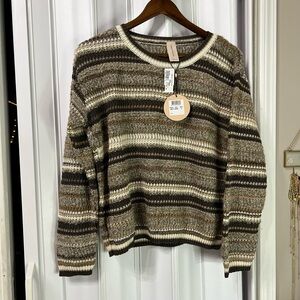 NWT skovhuus sweater size small retails for $160